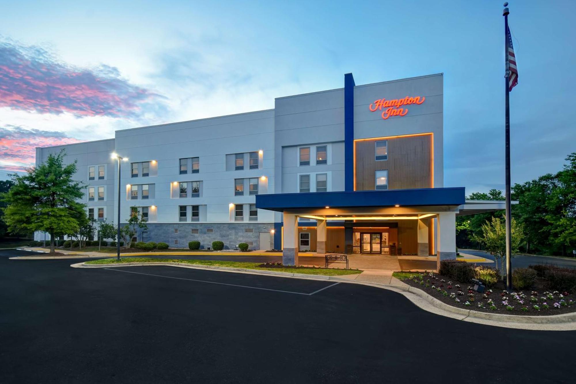 Hampton Inn Potomac Mills Woodbridge Exterior photo