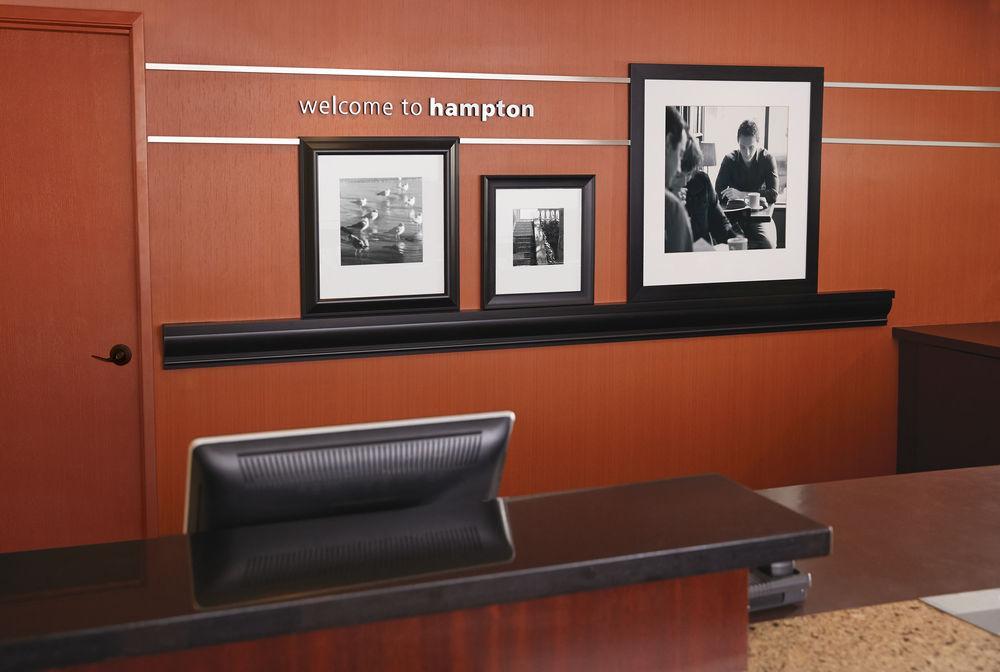 Hampton Inn Potomac Mills Woodbridge Exterior photo