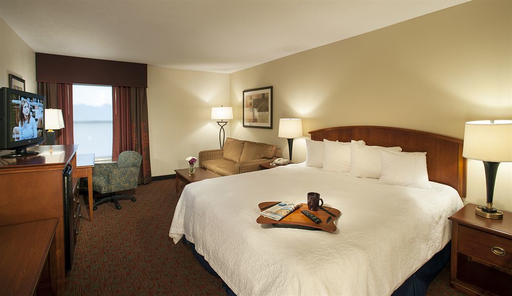 Hampton Inn Potomac Mills Woodbridge Exterior photo