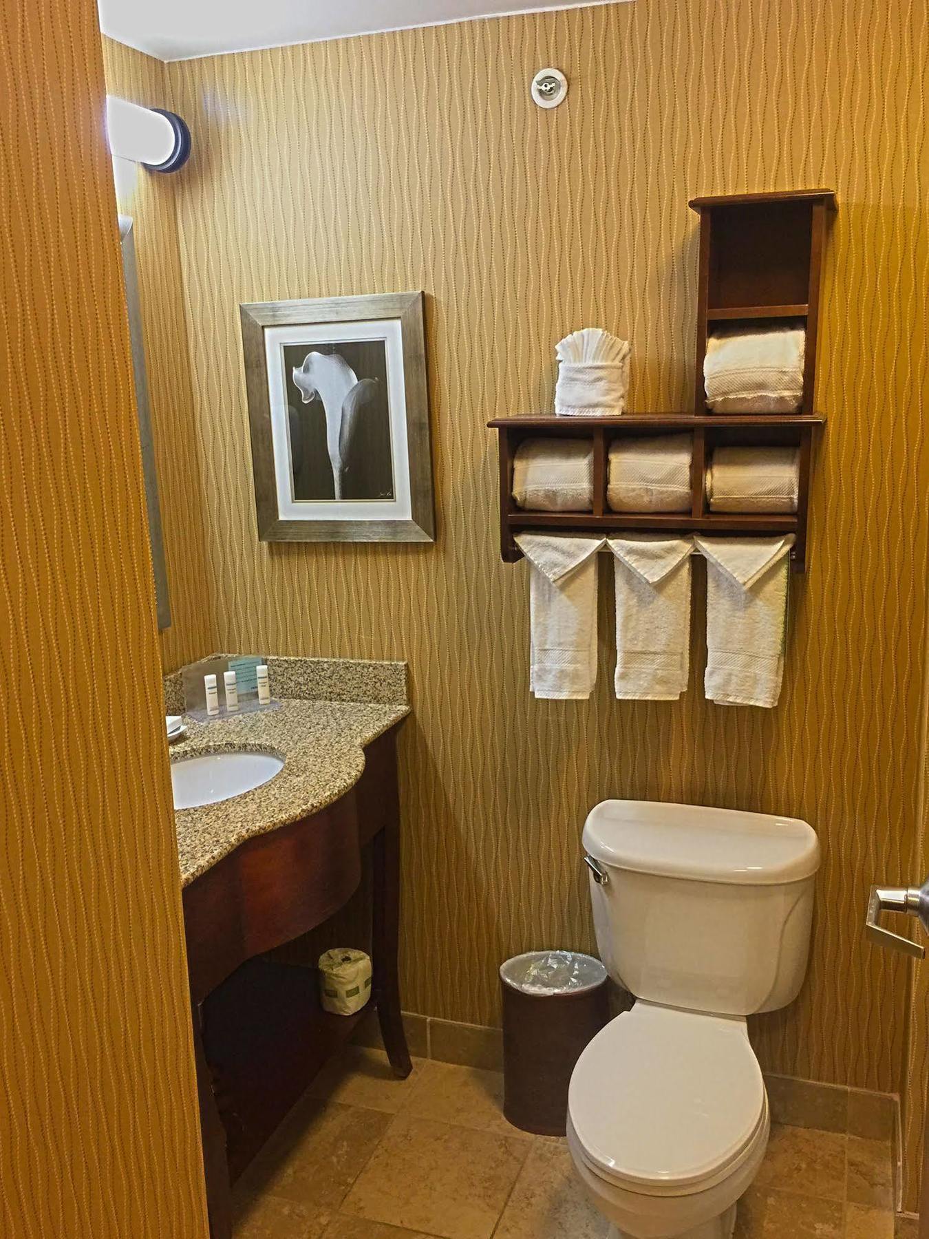 Hampton Inn Potomac Mills Woodbridge Exterior photo